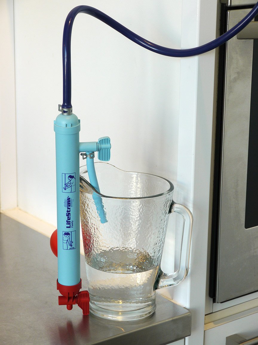 LifeStraw Familie 1.0 Tragbarer Schwerkraft-Wasserreiniger für Notfallvorsorge und Camping