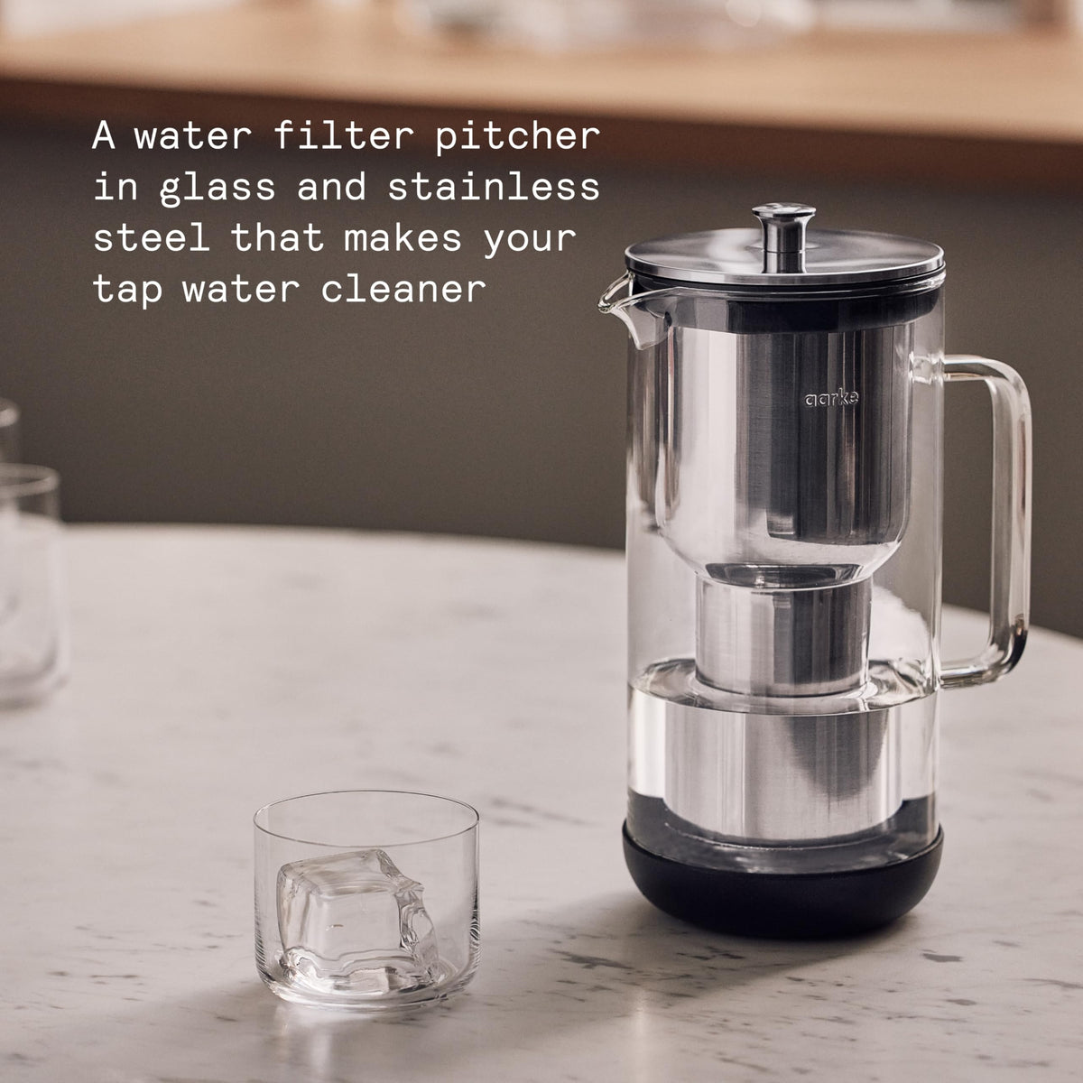 Aarke Purifier Glas Wasser-Pitcher mit nachfüllbarem Edelstahlfilter